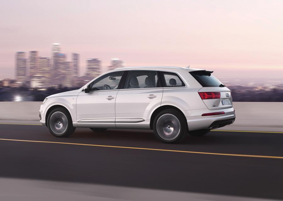  Audi Q7 TDI Quattro S-Line (4M) 2015 года  (WW) (фото 5 из 30)